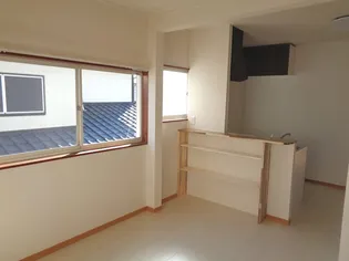 ロアリッジ【2階】の居間