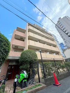 ナビウス新宿七丁目【1階】の外観