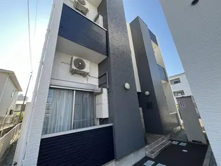 QUONS RECESSの画像
