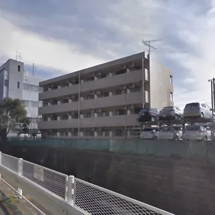 ドミトリー白根【3階】の外観