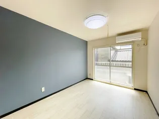 FOREVER RESIDENCE IMAIIB【3階】の居間