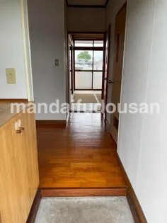 ベルハウス【2階】の玄関