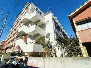 白亜荘【4階】の外観