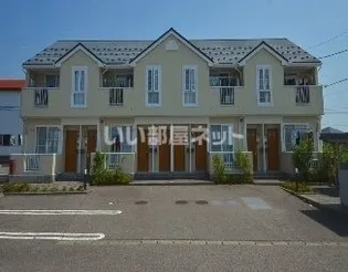 新潟県燕市東太田【アパート】の外観