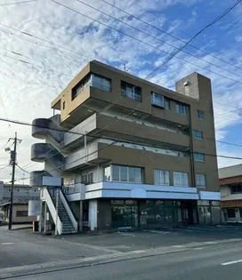 初生町ビル【4階】の外観