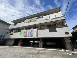 クレストパレスの画像