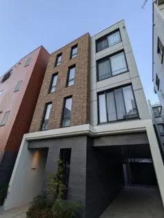 東京都新宿区市谷台町【マンション】の外観