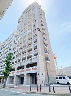 Luxe東三国5【2階】の外観