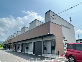 YOUNEXT GARAGEの画像