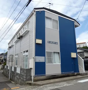 ラ・ボンテール【2階】の外観