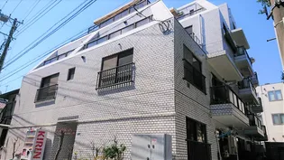 ホワイトバーディハウス【3階】の外観