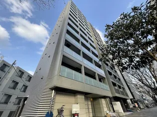 スパシエレジデンスファースト【4階】の外観