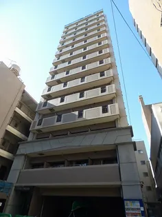 ダイナコートエスタディオ博多【4階】の外観