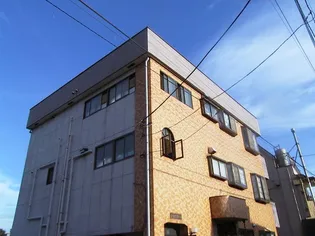 ベルハイツ依田【3階】の外観