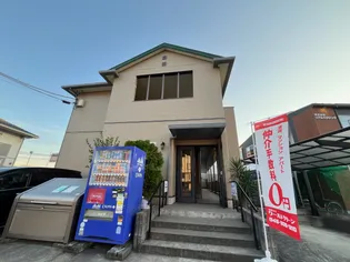 グランドアベニュー【1階】の外観