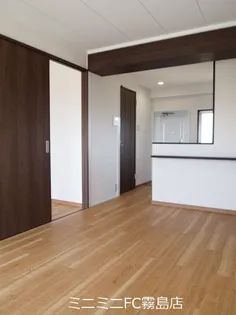 隼人マンションの画像