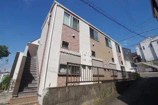 神奈川県横浜市神奈川区二本榎【アパート】の外観