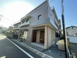 ヴィラ鴻巣【2階】の外観