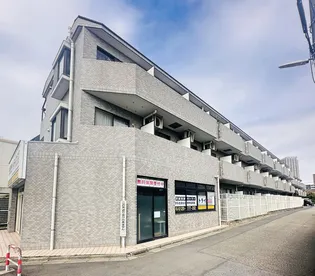 ライオンズマンション調布国領【2階】の外観