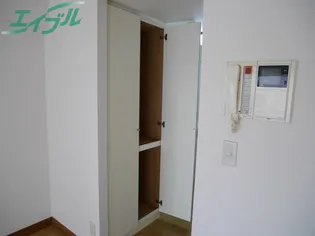 サザレビル【2階】の内装