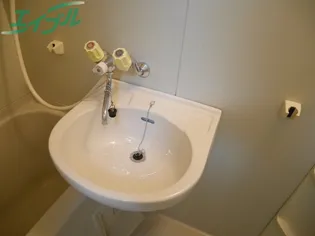 サザレビル【2階】の内装