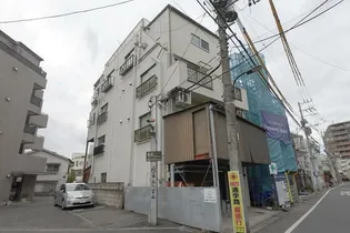 東京都新宿区北新宿2【マンション】の外観