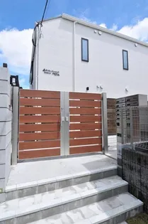 東京都世田谷区弦巻2【アパート】の外観