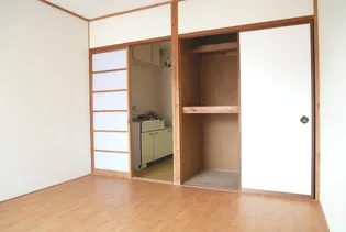 メゾン湊山【1階】の内装