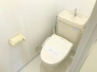 アムール【2階】の内装