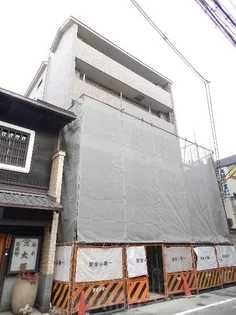 リーガル京都烏丸東【3階】の外観