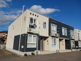 ルディア・ノイA【1階】の外観