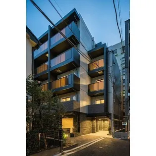 ミレドゥーエ中野【1階】の外観