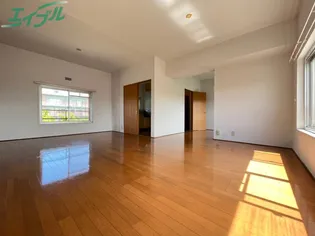 レスピラーレ曙【2階】の居間