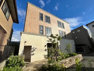 ラピスコートの画像