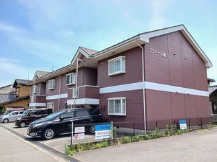 プラドール横川の画像