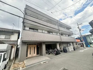 シャトルウエスト【3階】の外観