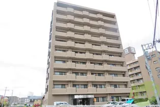 カーレヂ三浦2【4階】の外観