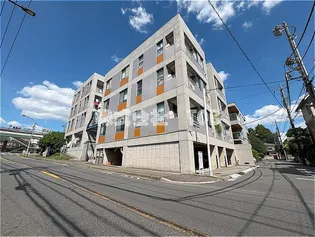 三鷹新川プラザ【2階】の外観