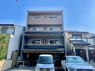 アドバンス京都御所北グルーブ【3階】の外観