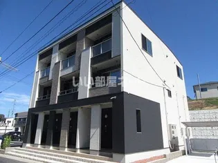 クレセントFの画像