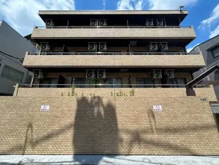 フリービング新宿【3階】の外観