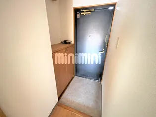 ソシア竜南【1階】の玄関