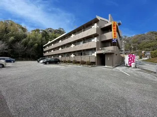 高知県高知市池【マンション】の外観