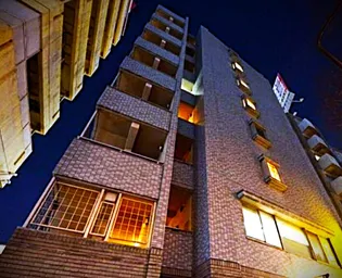 東京都杉並区下高井戸1【マンション】の外観