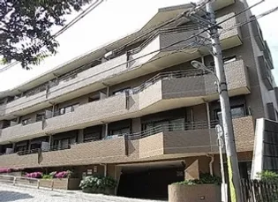 コスモ池田山公園【3階】の外観