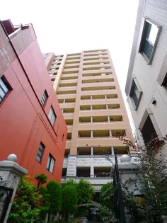 愛知県名古屋市東区泉1【マンション】の外観