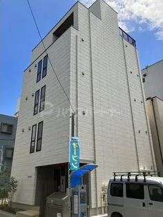 Pine Court【1階】の外観