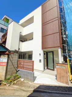 東京都墨田区向島5【アパート】の外観