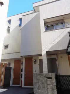 サザンガーデン渋谷本町【2階】の外観
