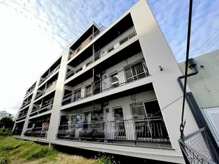 大阪府摂津市別府3【マンション】の外観